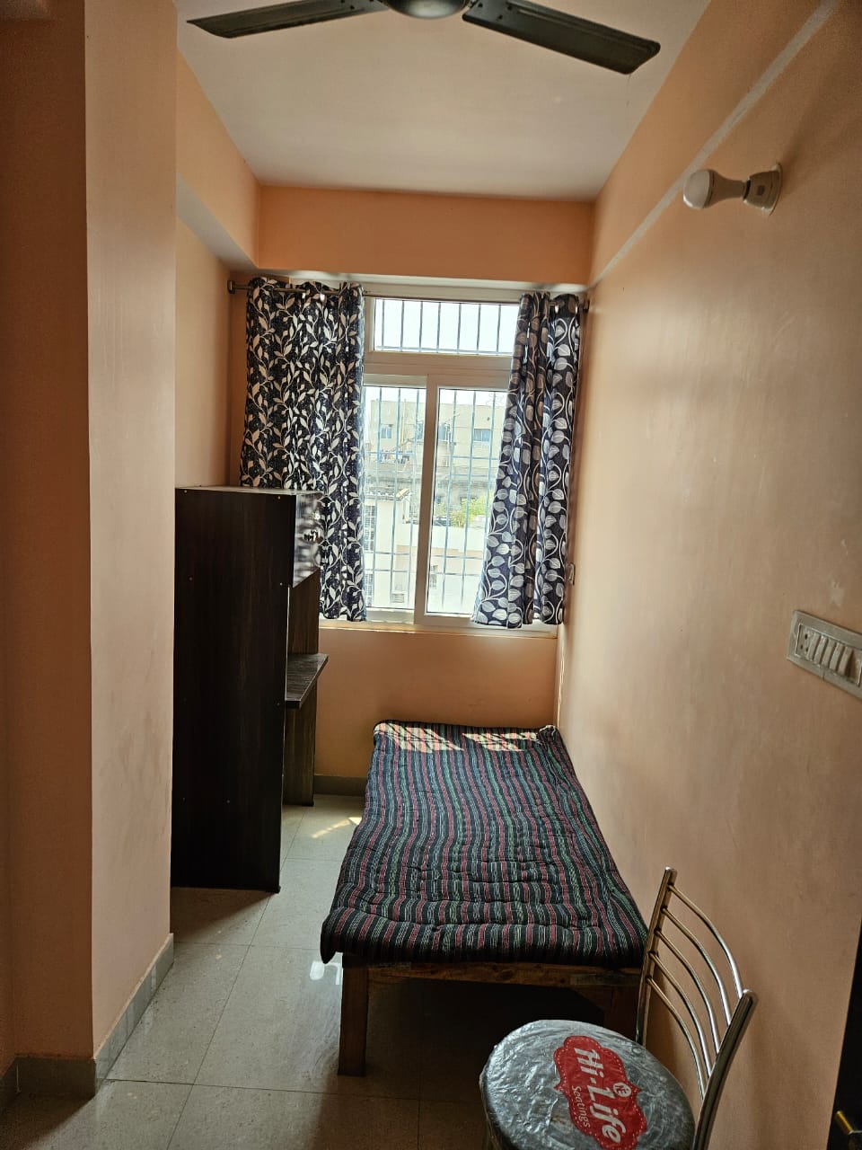 Room thumbnail 2