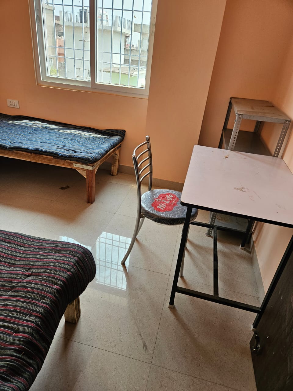 Room thumbnail 0