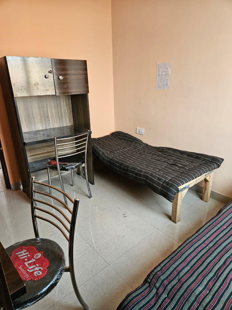 Room thumbnail 1